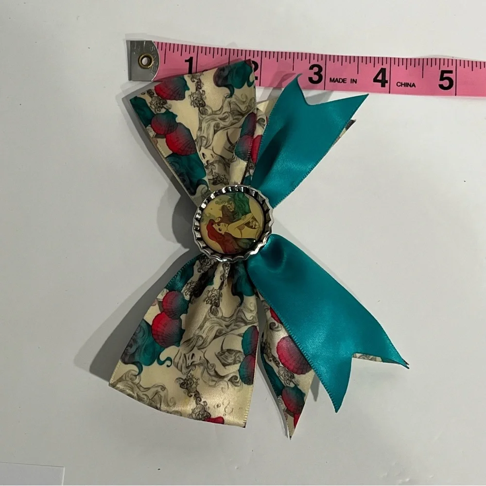Disney Ariel Multicolor Bow with Bag EUC